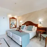R2 Rio Calma מלון 4*