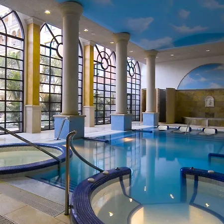 R2里卡尔马酒店 酒店